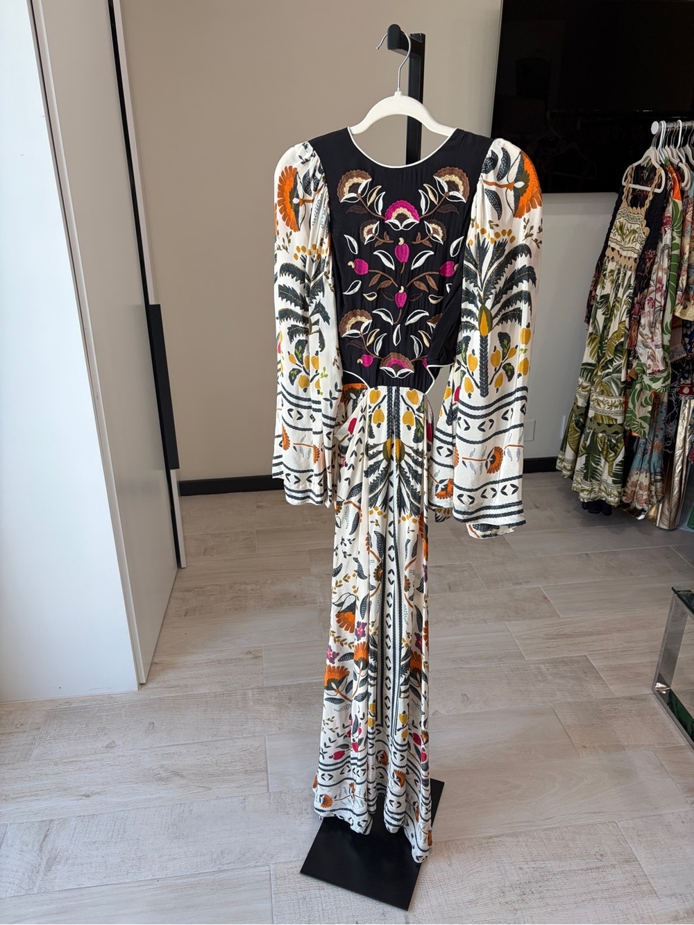 FARM RIO Cutout Embroidered Printed Crepe de Chine Maxi Dress - Picture 10 of 12